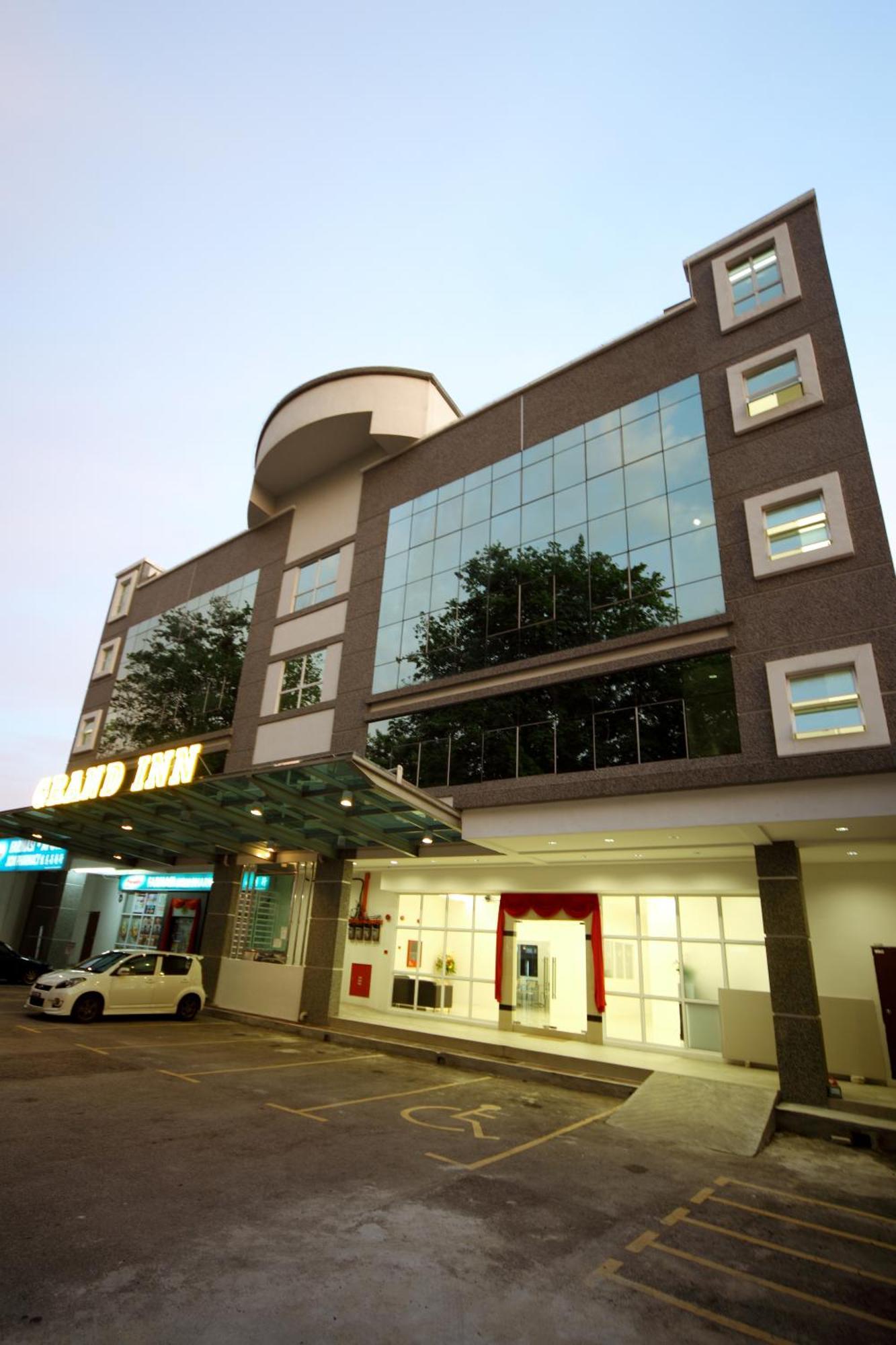 Grand Inn Hotel - Macalister Road George Town Extérieur photo